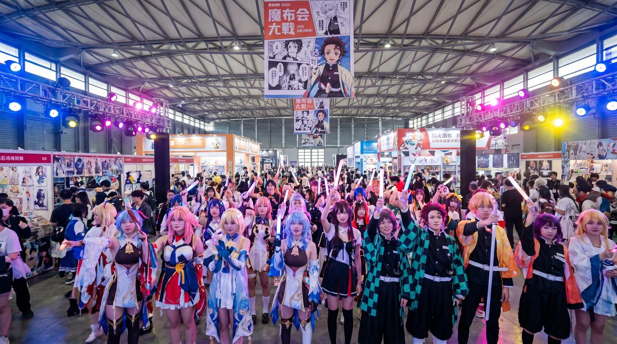河南眼镜妹动漫cosplay视频